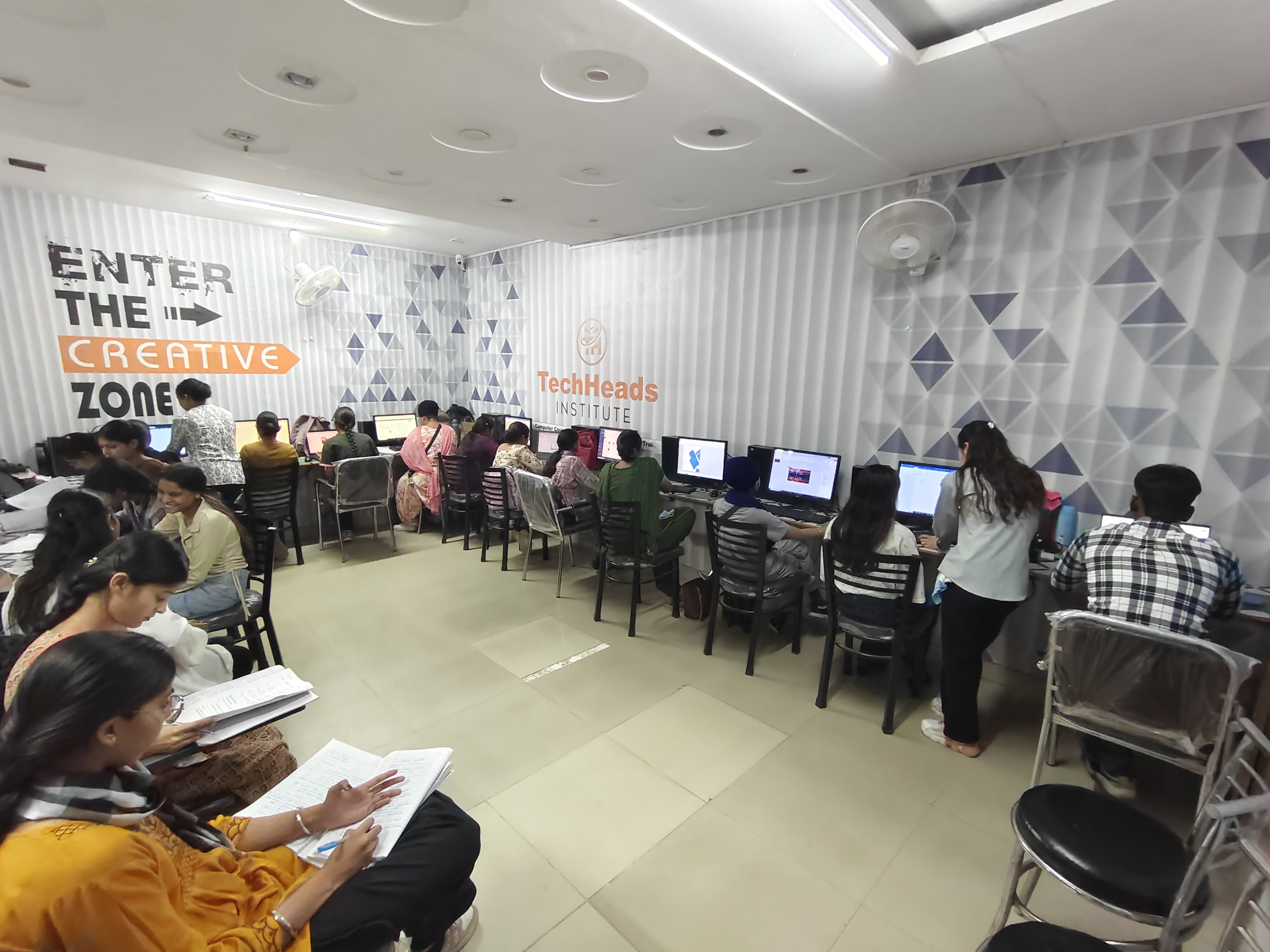 Industrial Training at TechHeads Institute